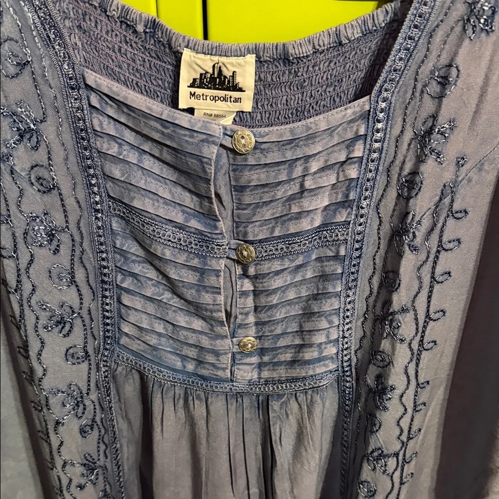 Sleeveless Embroidered Pintuck Tunic Top - Light Periwinkle - Picture 2 of 4